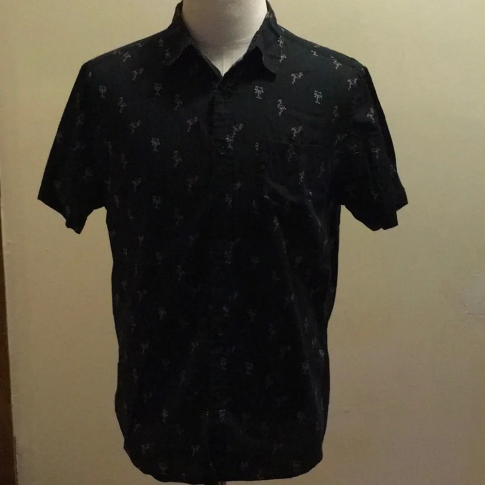 Rebel Star Graphic Flamingo and Palm Tree Casual Button Down Shirt (size XL)